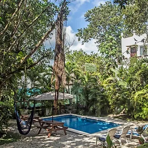 Hotel Mango